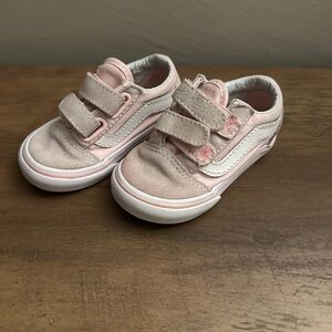 Vans Kids Light Pink Velcro Sneakers